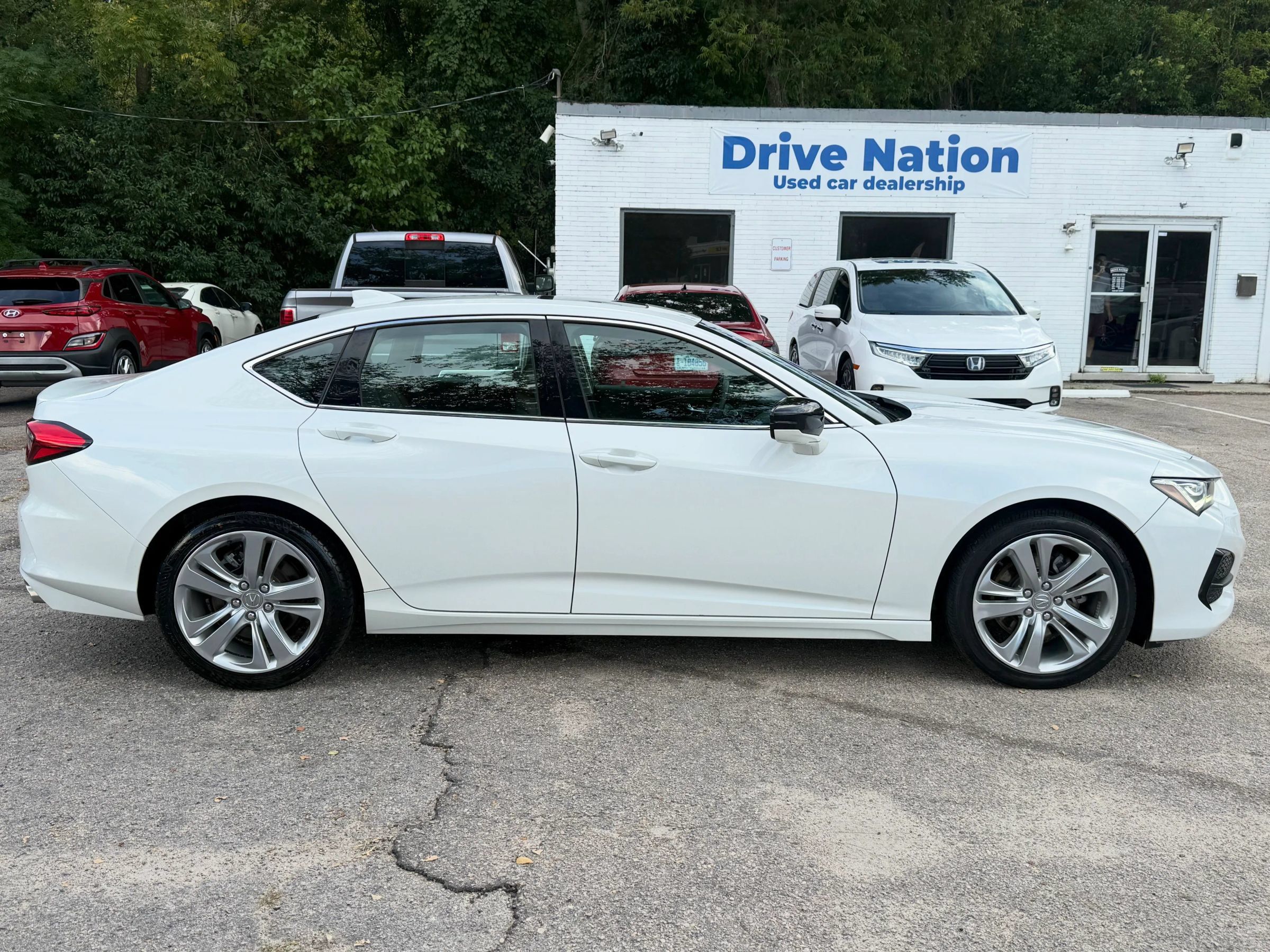 Used 2021 Acura TLX w/ Technology Package FWD image 4