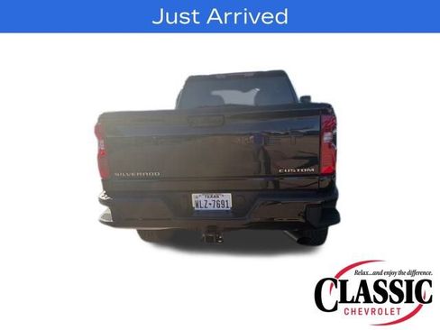 Used 2025 Chevrolet Silverado 2500 Custom w/ Custom Value Package image 13
