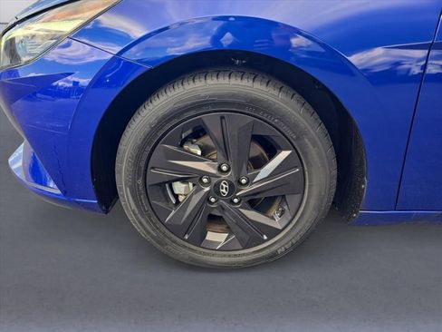 Used 2023 Hyundai Elantra SEL w/ Cargo Package image 9