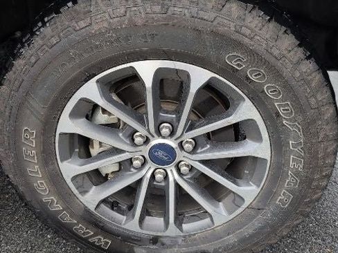 Used 2020 Ford F150 XLT w/ Equipment Group 302A Luxury AWD/4WD image 23