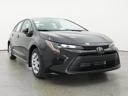 Used 2026 Toyota Corolla LE image 33