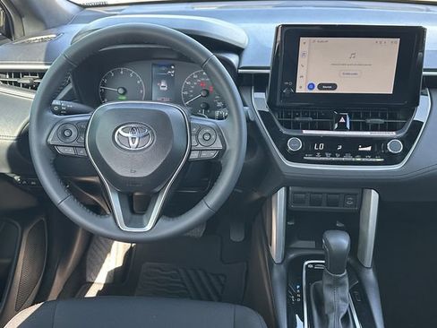 Used 2024 Toyota Corolla Cross AWD Hybrid image 11