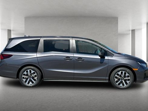New 2026 Honda Odyssey EX-L image 3
