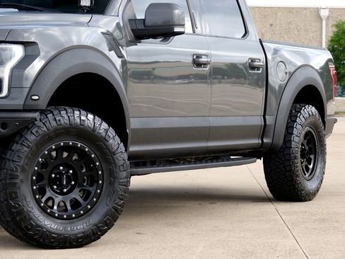 Used 2018 Ford F150 Raptor w/ Equipment Group 802A Luxury image 24