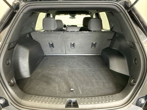 Used 2025 Chevrolet Equinox LT FWD image 28
