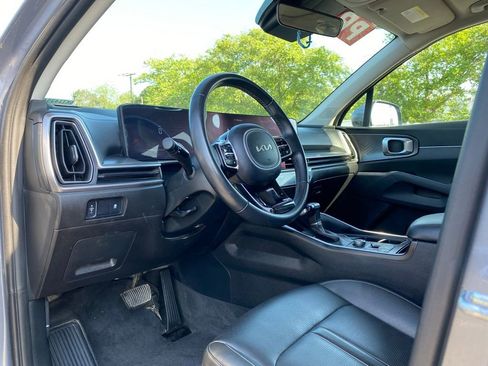 Certified 2024 Kia Sorento S w/ Panoramic Sunroof Package FWD image 10
