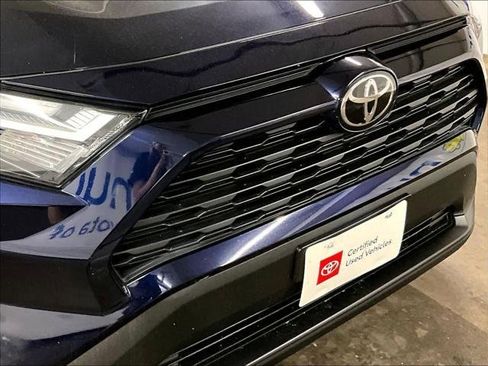 Used 2022 Toyota RAV4 XLE w/ Convenience Package AWD/4WD image 32