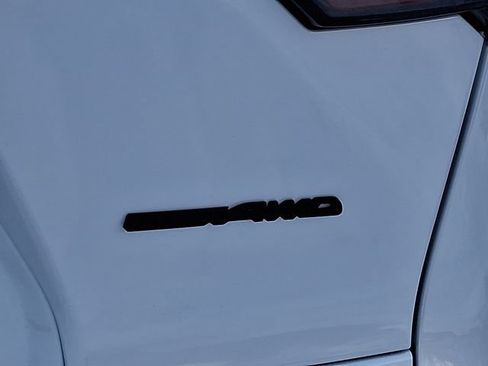 New 2026 Subaru Solterra AWD/4WD image 27