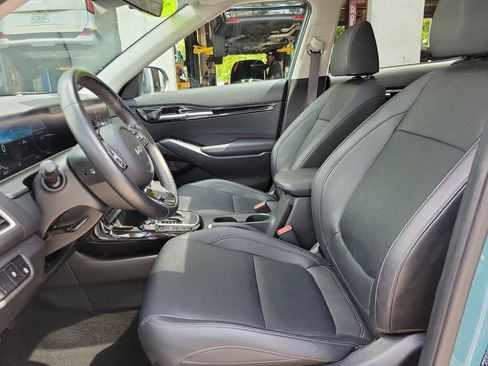 Certified 2024 Kia Seltos EX AWD/4WD image 16