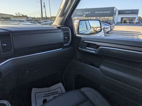 Used 2025 GMC Sierra 1500 SLT image 15