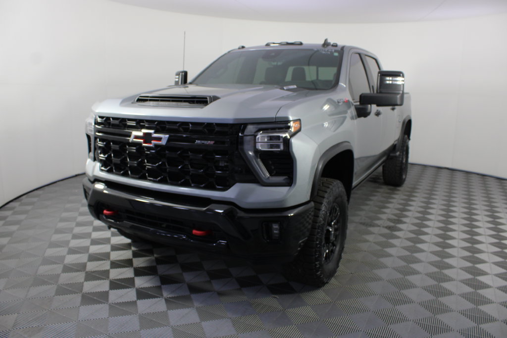 Used 2024 Chevrolet Silverado 2500 ZR2 w/ Technology Package AWD/4WD image 26