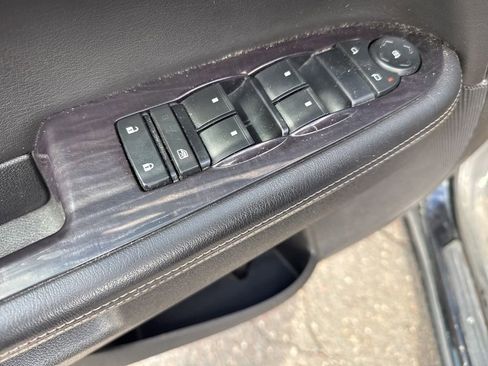 Used 2016 Buick Enclave Leather AWD/4WD image 16