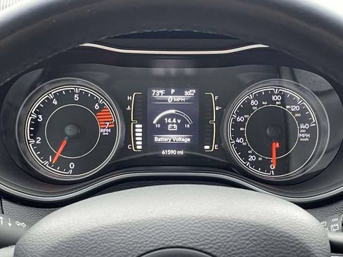 Used 2019 Jeep Cherokee Latitude Plus FWD image 19