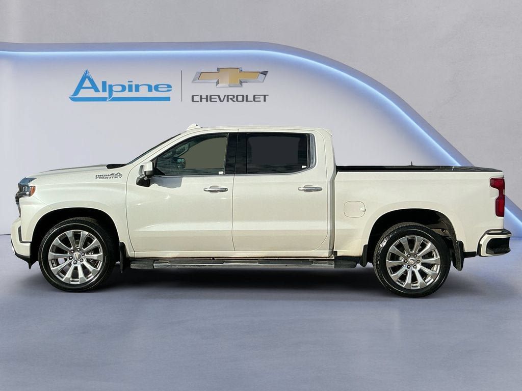 Used 2022 Chevrolet Silverado 1500 High Country w/ Technology Package AWD/4WD image 2