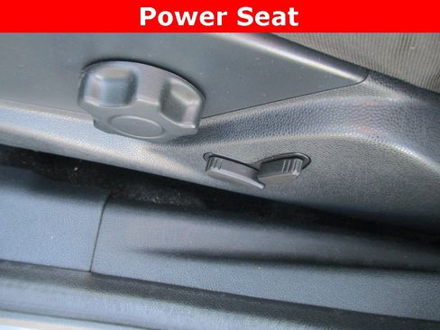 Used 2018 Ford EcoSport SE w/ SE Convenience Package image 20