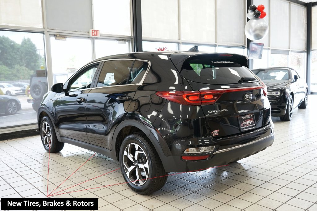Used 2020 Kia Sportage LX AWD/4WD image 4