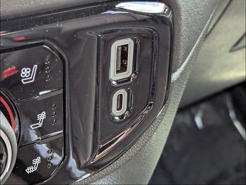 Used 2024 Chevrolet Silverado 2500 High Country w/ Midnight Edition AWD/4WD image 40
