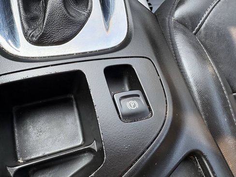 Used 2012 Buick Regal Leather FWD image 32