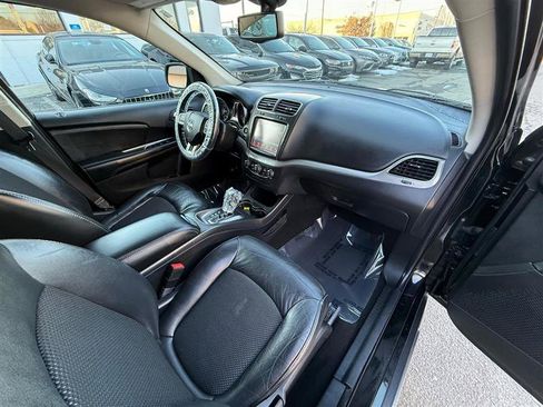 Used 2018 Dodge Journey Crossroad w/ Driver Convenience Group image 33