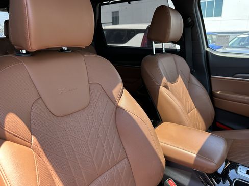 Certified 2025 Kia Telluride EX X-Line AWD/4WD image 16