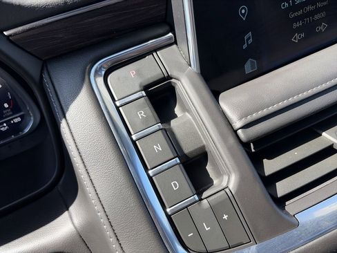 Used 2024 Chevrolet Tahoe Z71 image 26