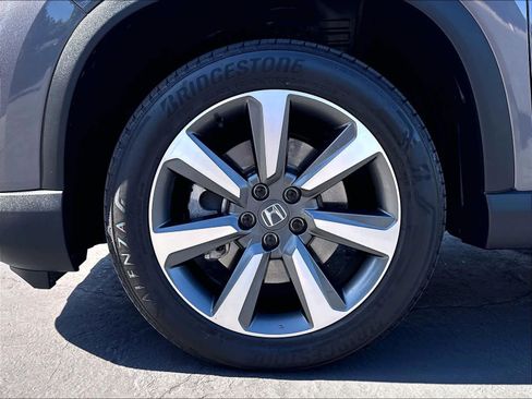 Used 2024 Honda Pilot Elite image 12