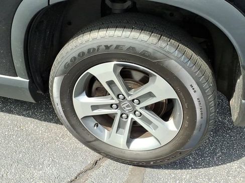 Certified 2025 Honda Pilot EX-L image 12