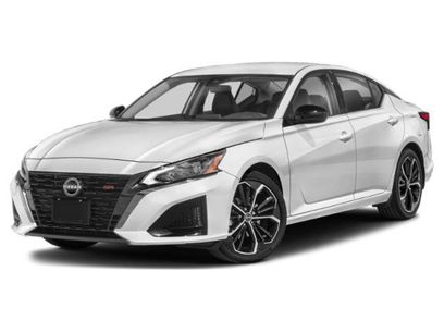 Used 2024 Nissan Altima 2.5 SR