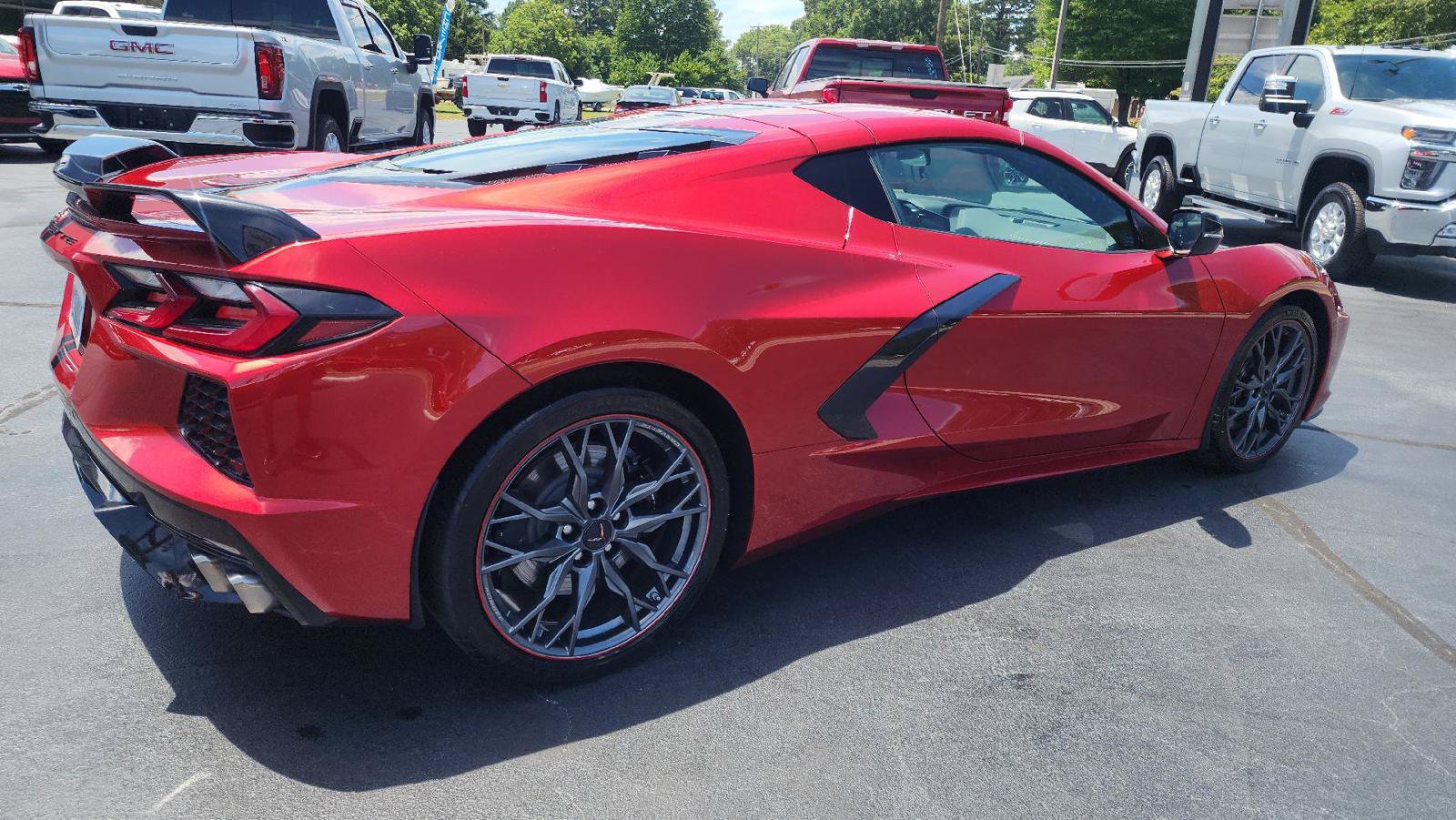Used 2023 Chevrolet Corvette Stingray Coupe w/ Z51 Performance Package RWD image 4