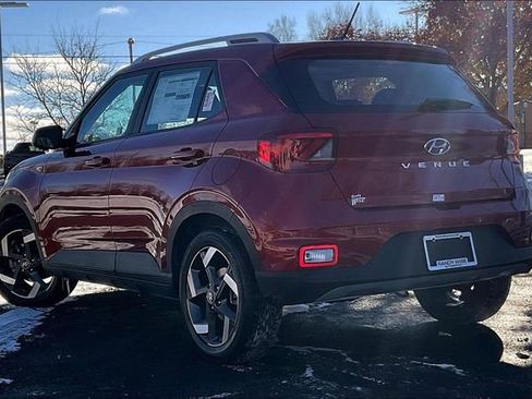 New 2026 Hyundai Venue SEL image 3