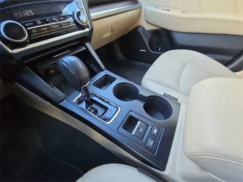 Used 2018 Subaru Outback 3.6R Limited image 32