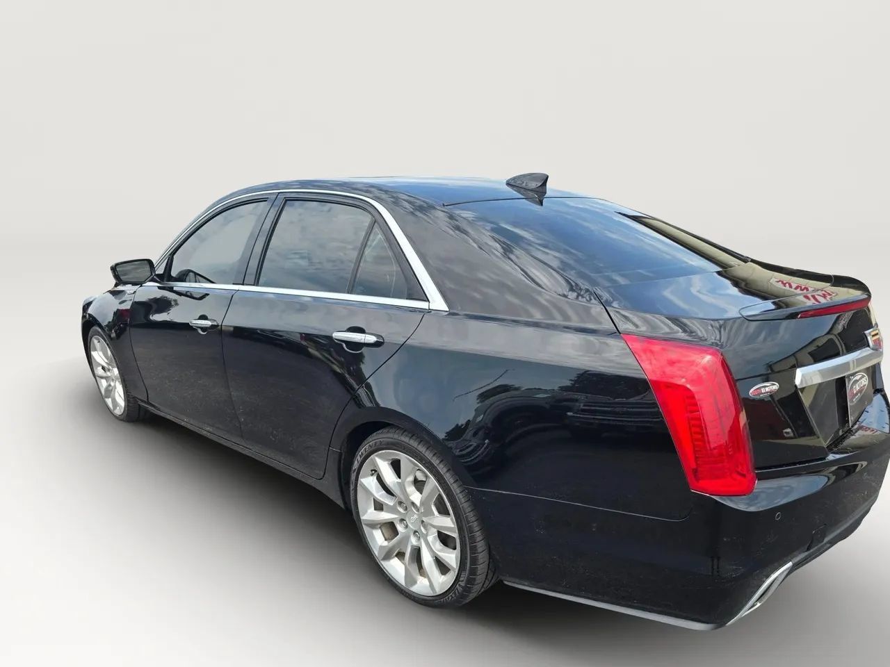 Used 2019 Cadillac CTS Luxury RWD image 3