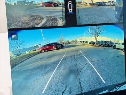 Used 2025 Tesla Model Y Long Range image 24