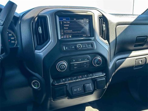 Used 2022 Chevrolet Silverado 1500 Custom image 28