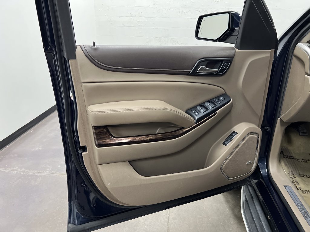 Used 2017 GMC Yukon SLT w/ HD Trailering Package RWD image 10