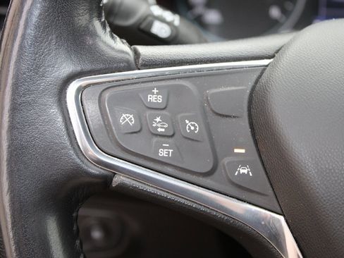 Used 2020 Chevrolet Equinox LT image 12