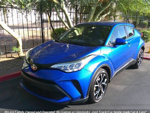 Used 2020 Toyota C-HR XLE image 3