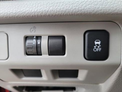 Used 2014 Subaru Forester 2.5i image 20