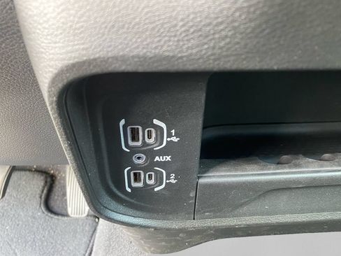 Used 2026 RAM 2500 Big Horn AWD/4WD image 18