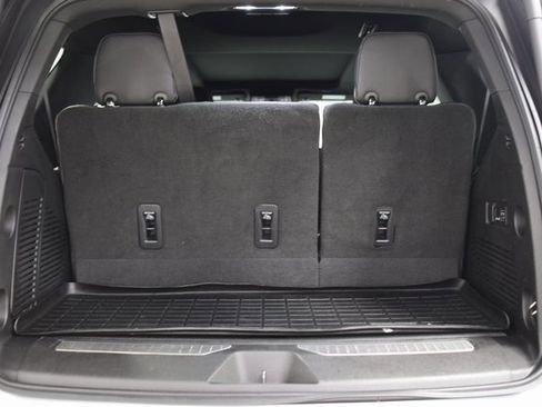 Used 2023 Chevrolet Tahoe Premier image 22