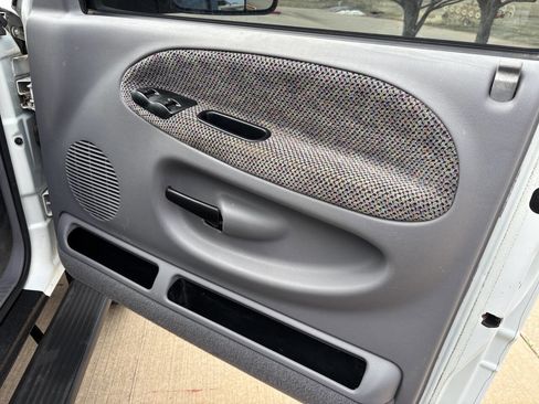 Used 1999 Dodge Ram 3500 Truck 4x4 Quad Cab image 15