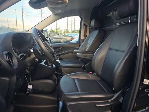 Used 2022 Mercedes-Benz Metris image 10