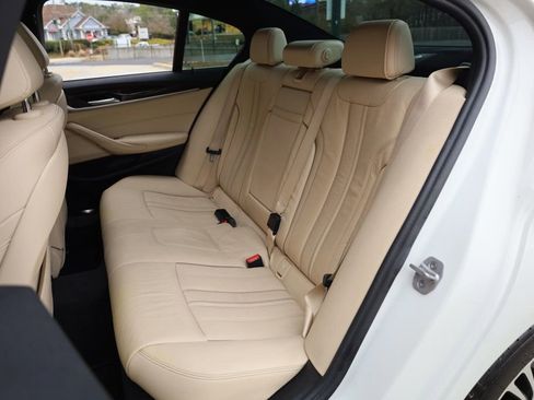 Used 2017 BMW 540i image 18