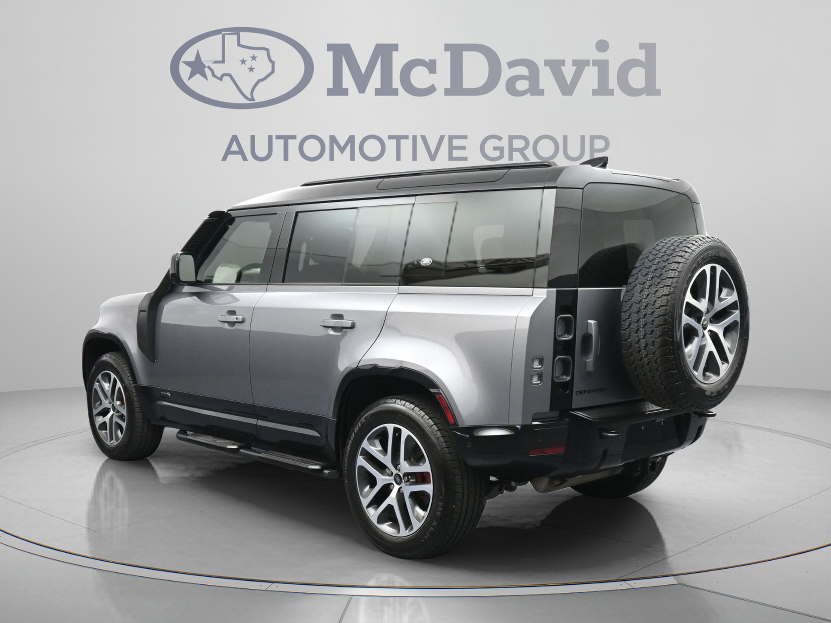 Used 2022 Land Rover Defender 110 X AWD/4WD image 6