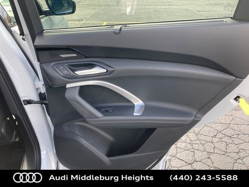 New 2025 Audi Q5 Premium Plus image 37