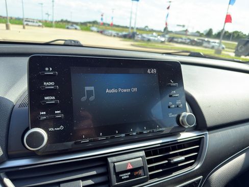 Used 2020 Honda Accord LX image 15