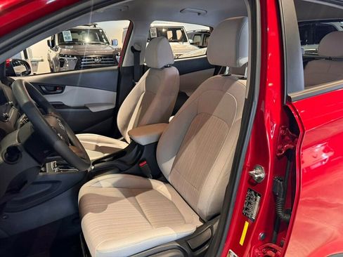 Used 2022 Hyundai Kona SEL image 10