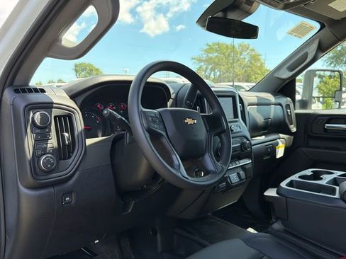 New 2026 Chevrolet Silverado 3500 W/T AWD/4WD image 9