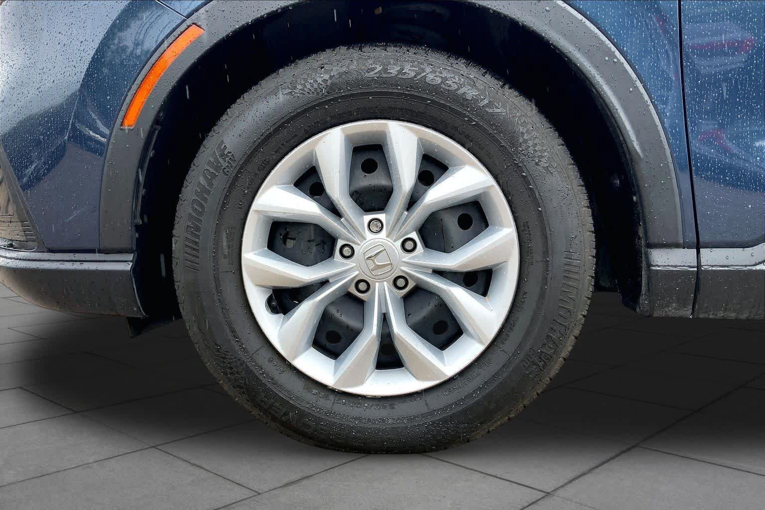 Used 2023 Honda CR-V LX image 11