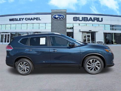 Used 2015 Nissan Rogue SL w/ SL Premium Package image 4
